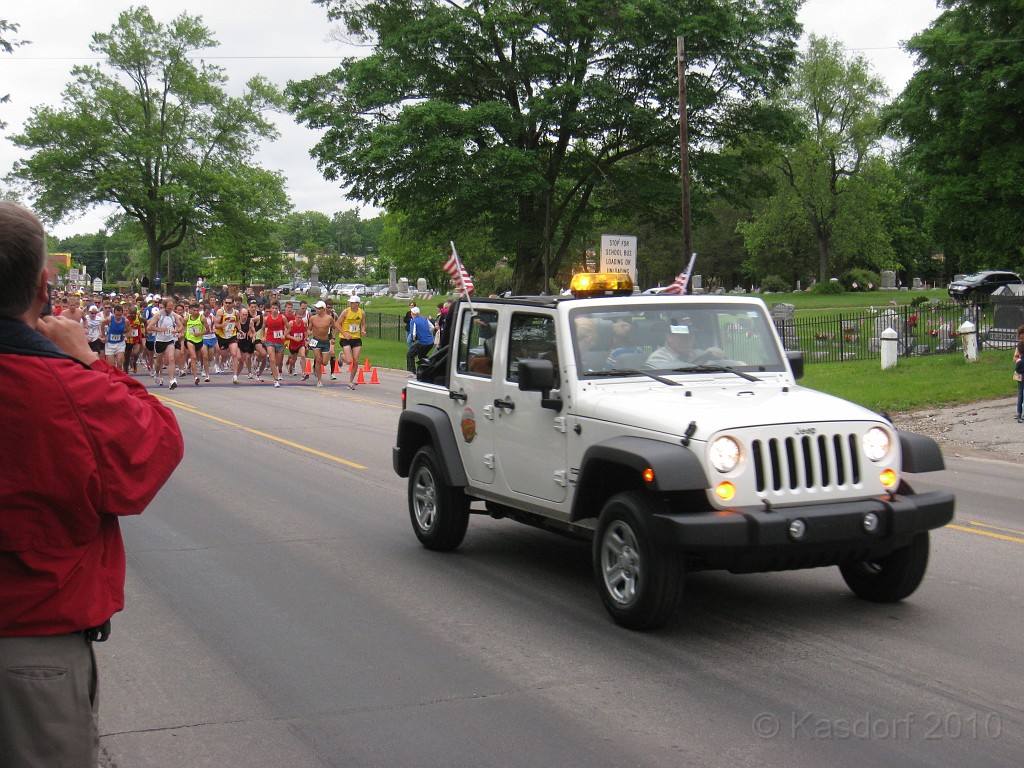 Dexter Ann Arbor 2010 100.jpg - ... and we are off!